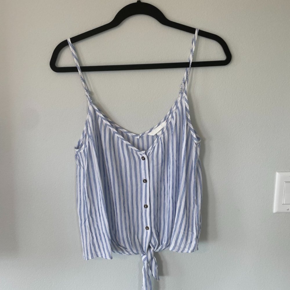 H&M Blue and White Striped top